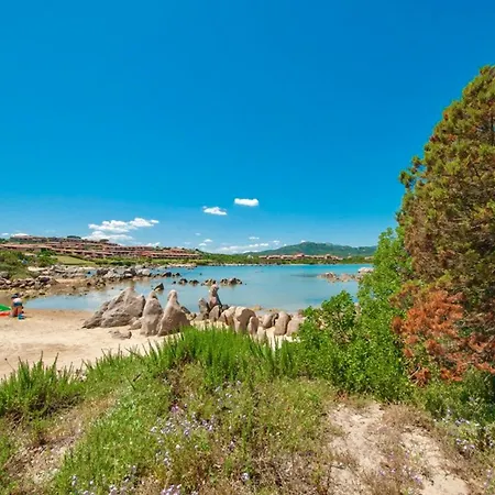 2 Beds With Private Balcony In Marinella Just 200 Mt From The Sea Apartment Golfo Aranci